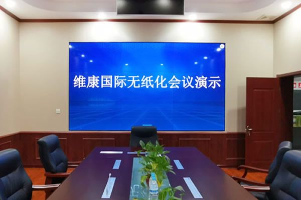 商場(chǎng)使用無縫拼接屏好還是LED全彩屏好？