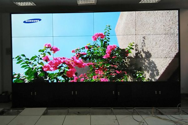 55寸液晶拼接屏價格是多少錢？