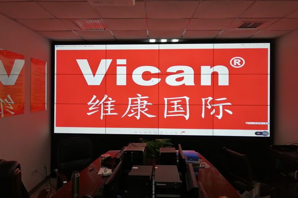 在拼接屏上同時顯示多臺電腦信號該如何實現(xiàn)？