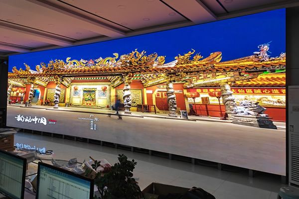 【展大局視野 創(chuàng)視覺盛宴】現(xiàn)代大屏幕顯示屏，引領(lǐng)視聽新潮流！